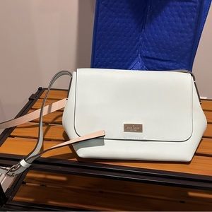 Light blue shoulder bag